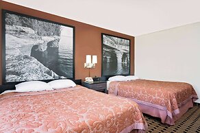 Super 8 by Wyndham Ashland