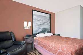 Super 8 by Wyndham Ashland