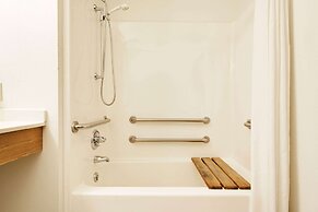 Super 8 by Wyndham Ashland