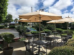 Coastal Inn & Suites - Wilmington, NC