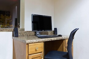 Super 8 by Wyndham Anderson/Clemson Area
