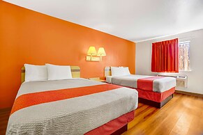 Motel 6 Espanola, NM