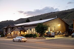 Super 8 by Wyndham Gardiner/Yellowstone Park Area