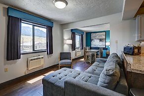 Super 8 by Wyndham Gardiner/Yellowstone Park Area