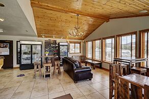 Super 8 by Wyndham Gardiner/Yellowstone Park Area