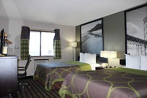 Super 8 by Wyndham Wyoming/Grand Rapids Area