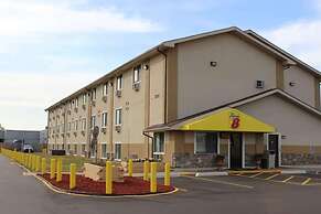 Super 8 by Wyndham Wyoming/Grand Rapids Area