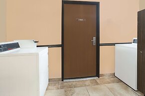 Super 8 by Wyndham Sheboygan WI