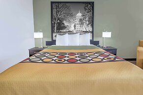 Super 8 by Wyndham Madison South