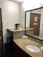 Super 8 by Wyndham Milwaukee Airport