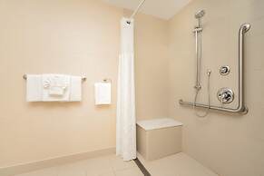 Ramada by Wyndham Niagara Falls Near the Falls