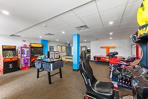 Ramada by Wyndham Niagara Falls Near the Falls