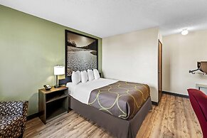 Super 8 by Wyndham Independence Kansas City