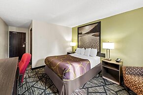 Super 8 by Wyndham Independence Kansas City