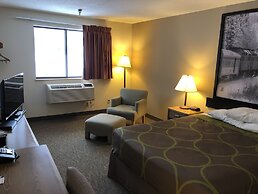 Super 8 by Wyndham Salmon Arm