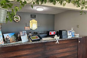 Super 8 by Wyndham Perry IA