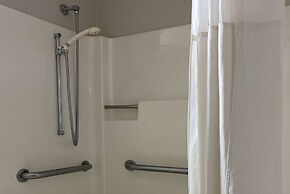 Days Inn by Wyndham Brunswick Bath Area