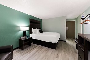 Baymont by Wyndham Liberty MO