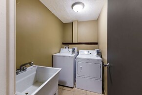 Baymont by Wyndham Liberty MO