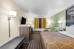 Super 8 by Wyndham Watertown WI