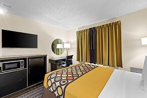 Super 8 by Wyndham Watertown WI