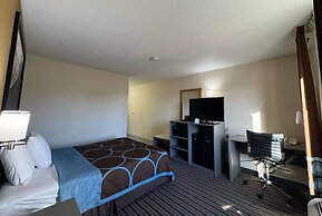 Super 8 by Wyndham Columbia Clark Lane