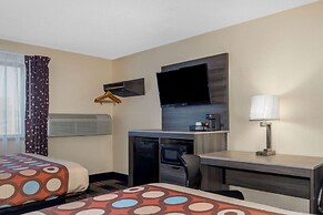 Super 8 by Wyndham Kansas City at Barry Road/Airport