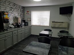 Super 8 by Wyndham Kansas City at Barry Road/Airport