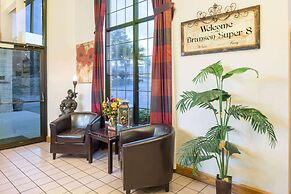 Super 8 by Wyndham Branson/Andy Williams Theater