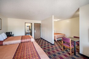 Americas Best Value Inn & Suites Harrisonville