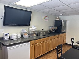 Super 8 by Wyndham Bismarck