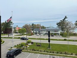Super 8 by Wyndham Bridgeview of Mackinaw City
