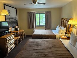 Super 8 by Wyndham Bridgeview of Mackinaw City