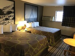 Super 8 by Wyndham Dillon