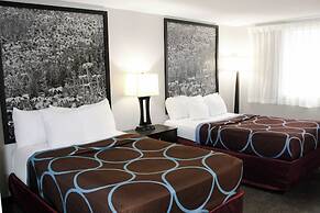 Super 8 by Wyndham Williston ND