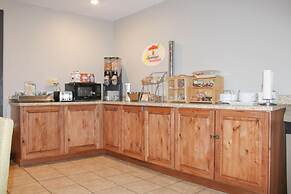Super 8 by Wyndham Williston ND