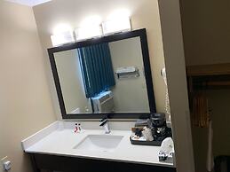 Super 8 by Wyndham Huron
