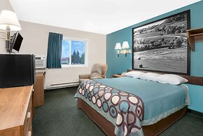 Super 8 by Wyndham Huron
