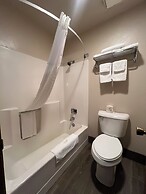 Super 8 by Wyndham Sturgis