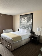 Super 8 by Wyndham Sturgis