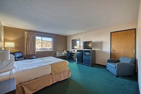 Super 8 by Wyndham Sturgis