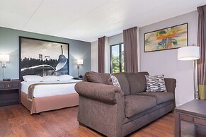 Super 8 by Wyndham Bloomington/Airport