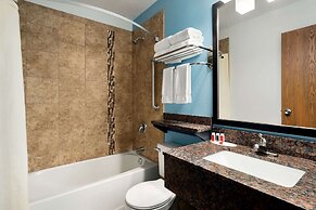 Super 8 by Wyndham Eveleth