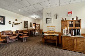 Super 8 by Wyndham Eveleth