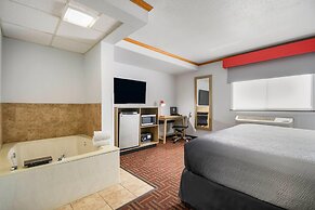 Super 8 by Wyndham Eveleth