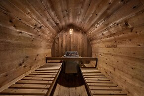 Super 8 by Wyndham Eveleth