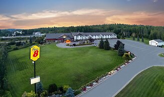 Super 8 by Wyndham Eveleth