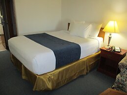 Travelodge by Wyndham Redwood Falls