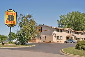 Super 8 by Wyndham Chaska