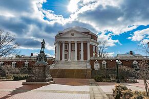 Super 8 by Wyndham Charlottesville